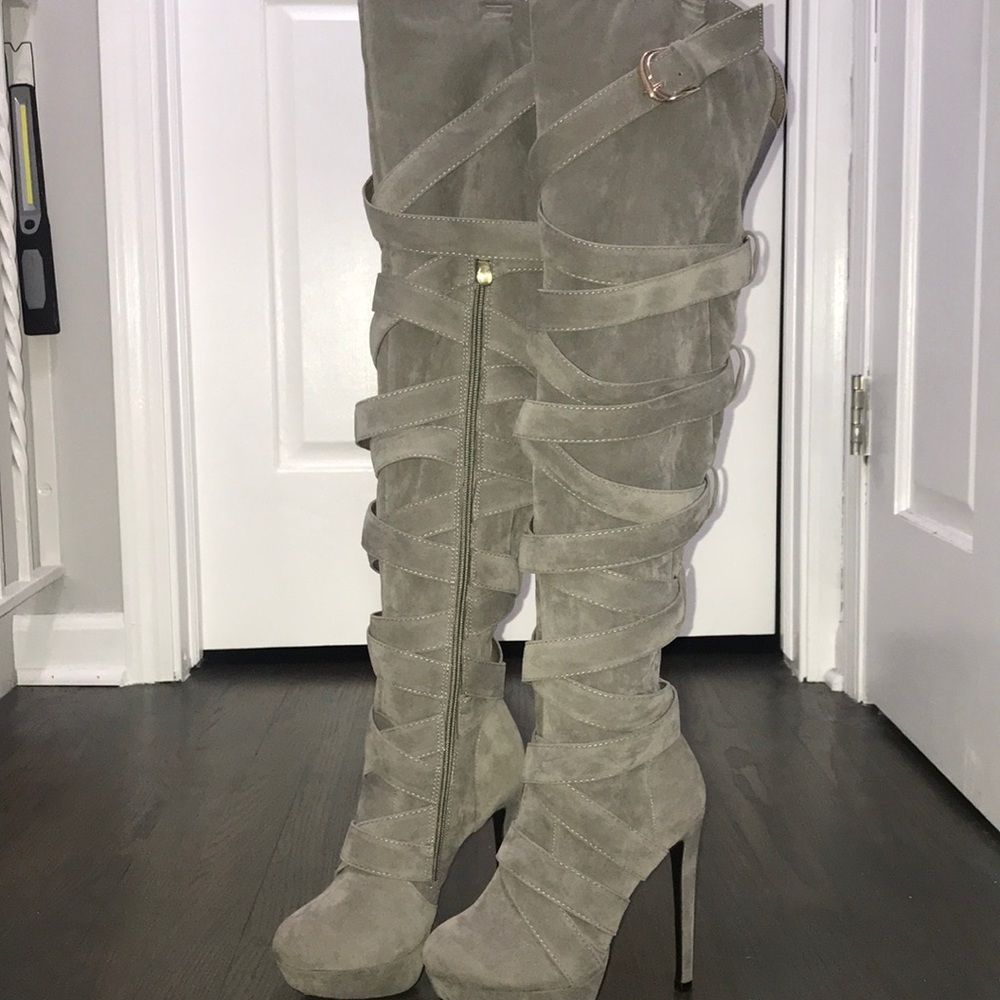 SOLD - Picture 5 of 6